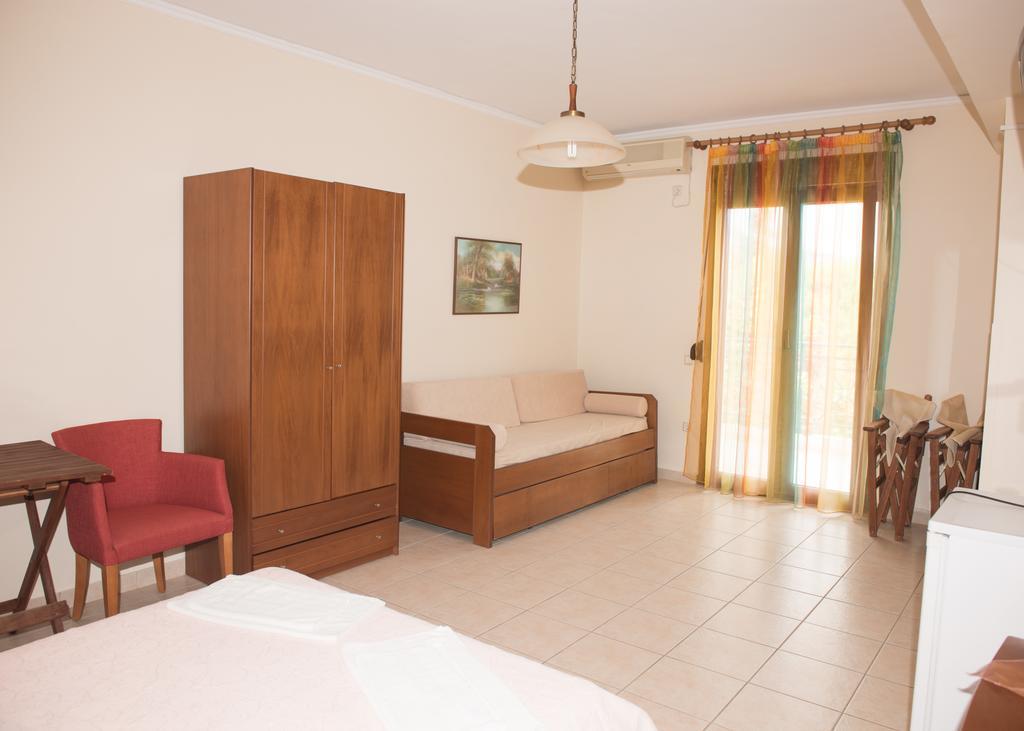 Morfoula Aparthotel Vatera Room photo